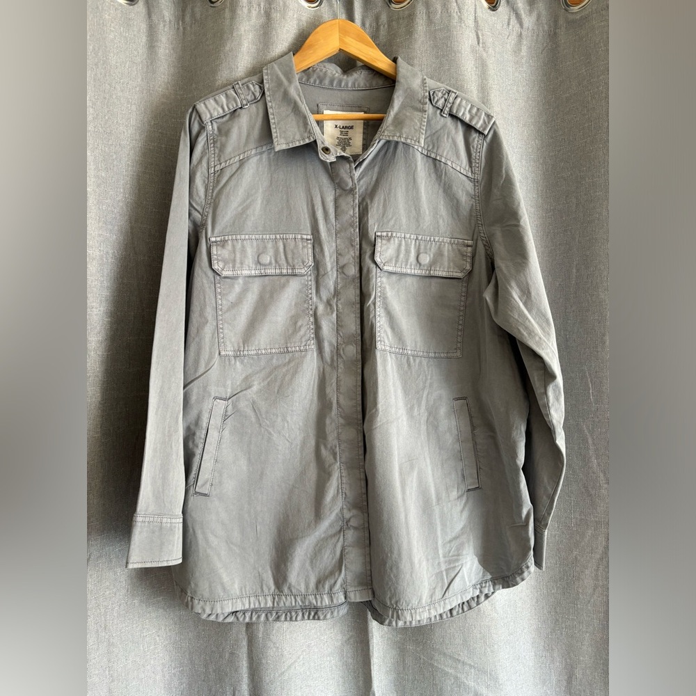 Sonoma Light Gray Lightweight Jacket with Buttons and Pockets